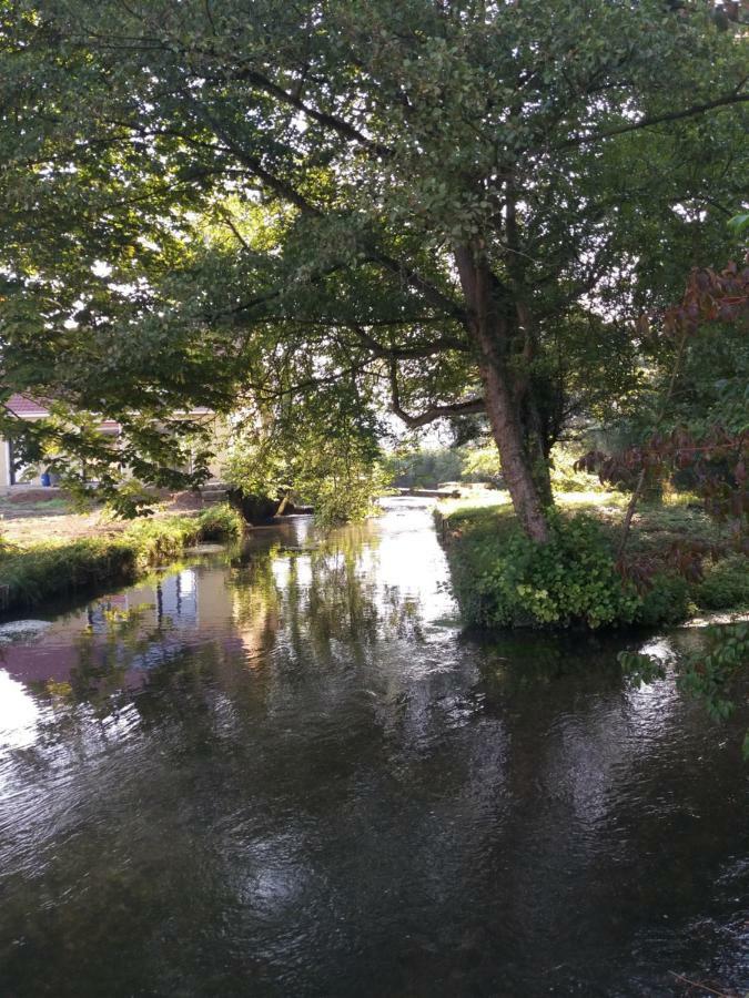 Vila Au Moulin De Rotteleux Senarpont Exteriér fotografie